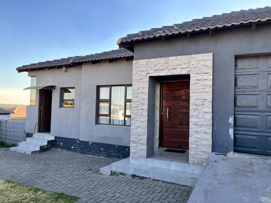 3 Bedroom Property for Sale in Wildtuinpark Gauteng