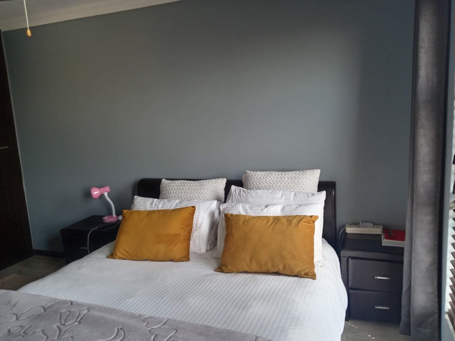 To Let 2 Bedroom Property for Rent in Bedfordview Gauteng