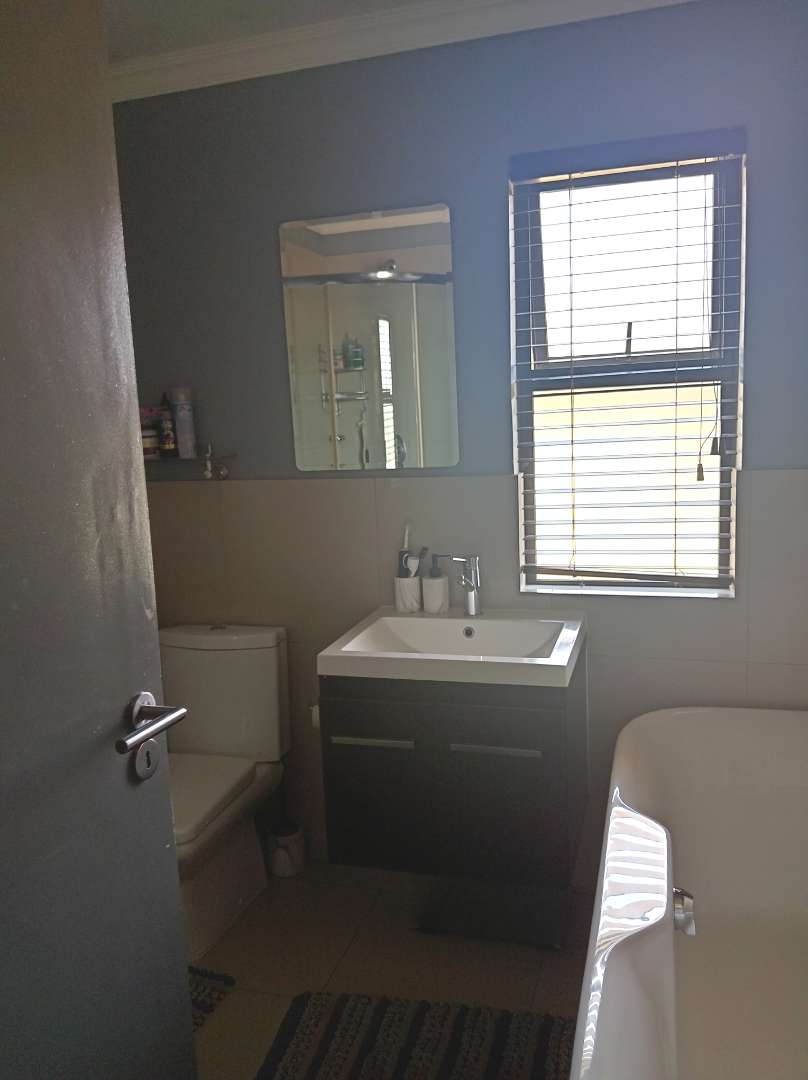 To Let 2 Bedroom Property for Rent in Bedfordview Gauteng