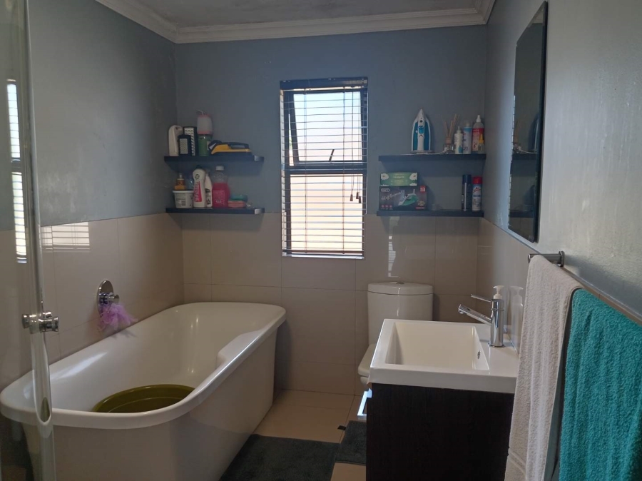 To Let 2 Bedroom Property for Rent in Bedfordview Gauteng