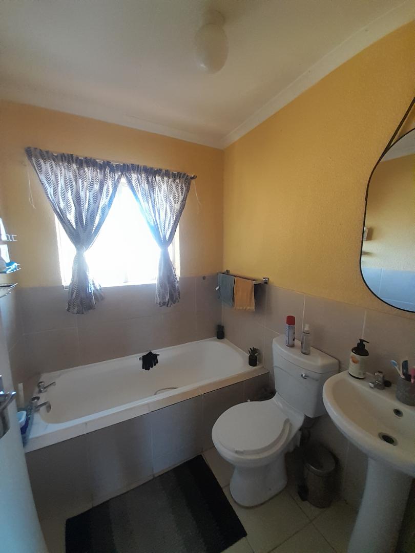 2 Bedroom Property for Sale in Clarina Gauteng