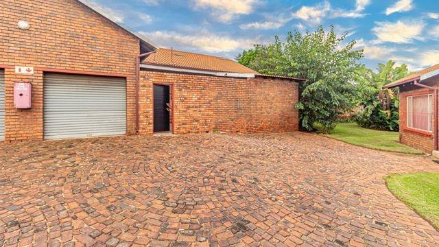2 Bedroom Property for Sale in Hazelpark Gauteng