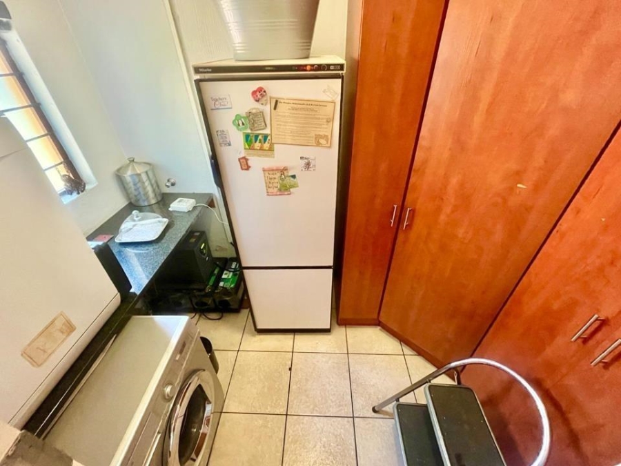 3 Bedroom Property for Sale in Oakdene Gauteng