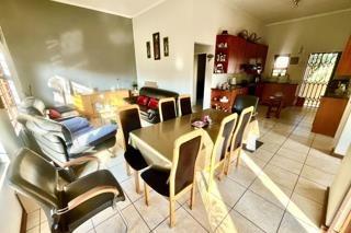 3 Bedroom Property for Sale in Oakdene Gauteng