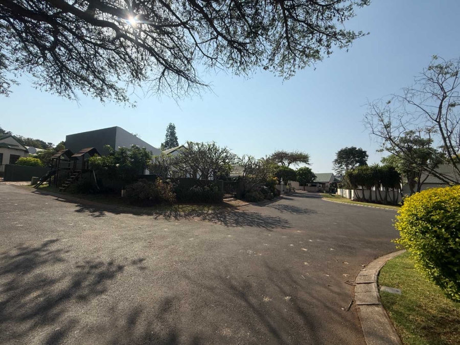 4 Bedroom Property for Sale in Weltevreden Park Gauteng