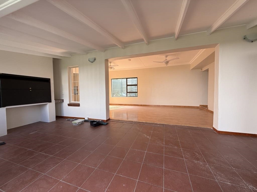 4 Bedroom Property for Sale in Weltevreden Park Gauteng