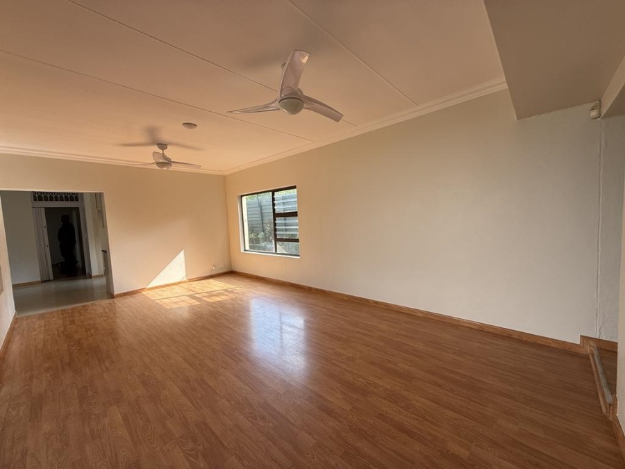 4 Bedroom Property for Sale in Weltevreden Park Gauteng