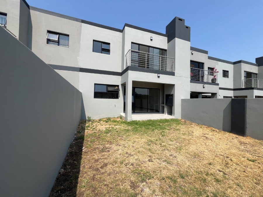 3 Bedroom Property for Sale in Bryanston Gauteng