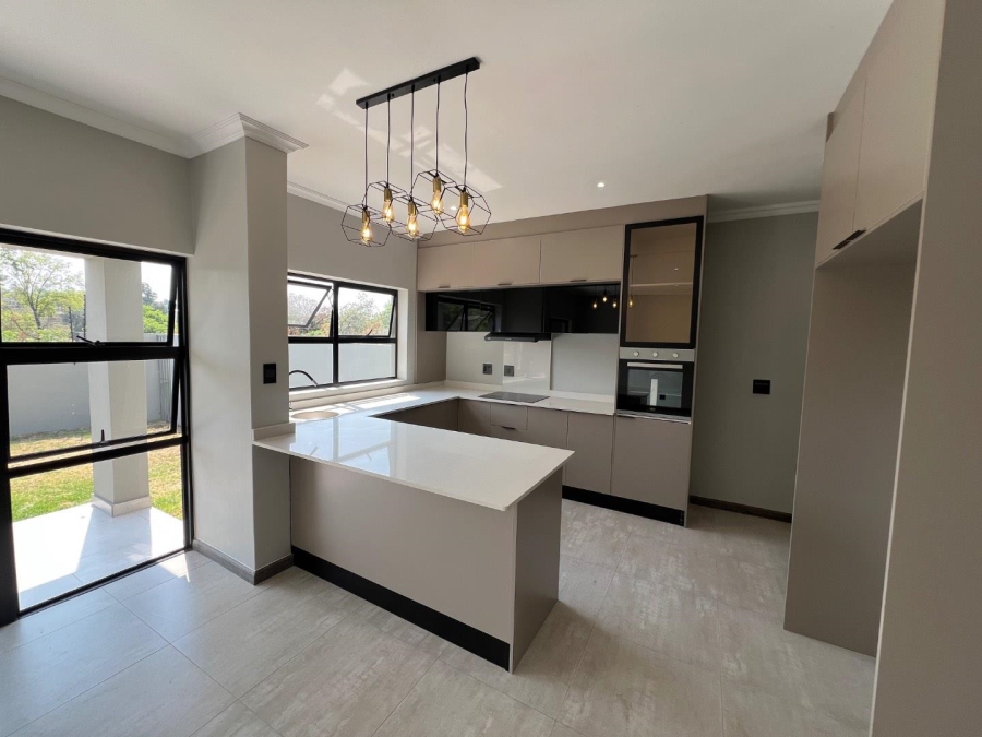 3 Bedroom Property for Sale in Bryanston Gauteng