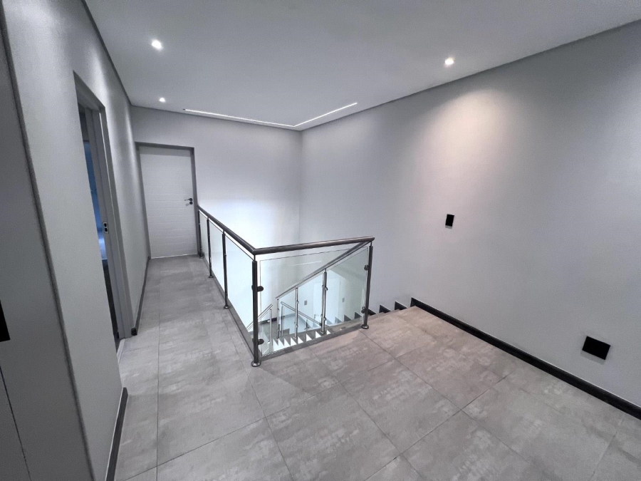 3 Bedroom Property for Sale in Bryanston Gauteng