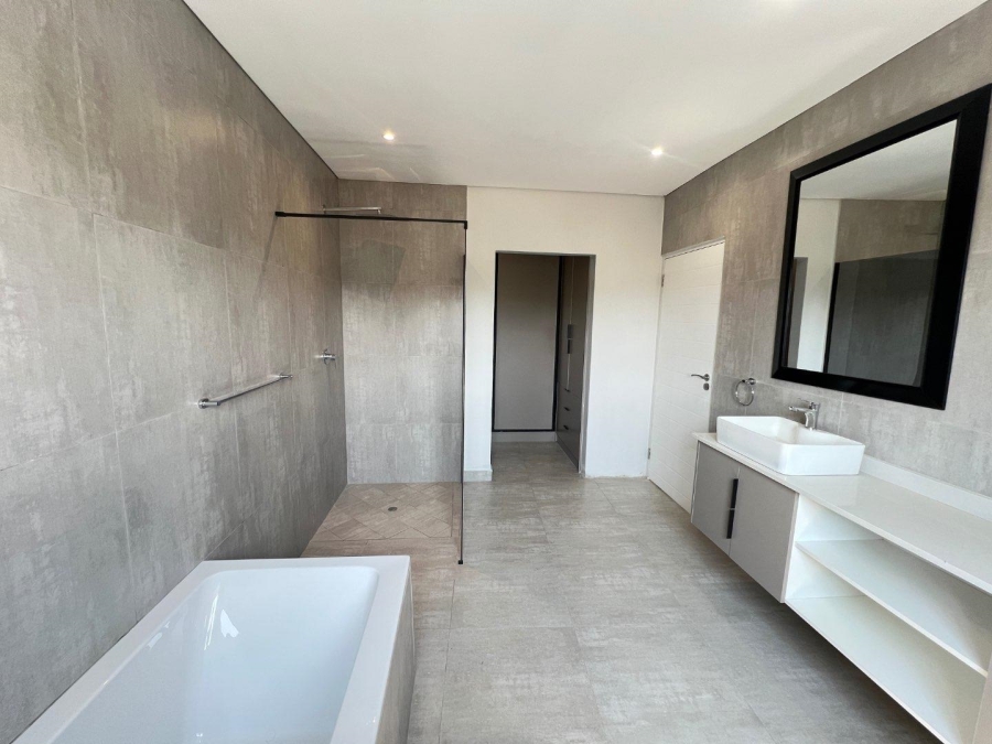 3 Bedroom Property for Sale in Bryanston Gauteng