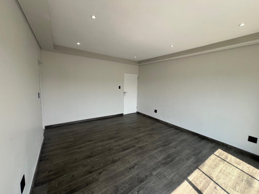 3 Bedroom Property for Sale in Bryanston Gauteng