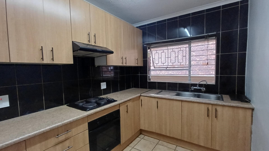 To Let 3 Bedroom Property for Rent in Sunninghill Gauteng