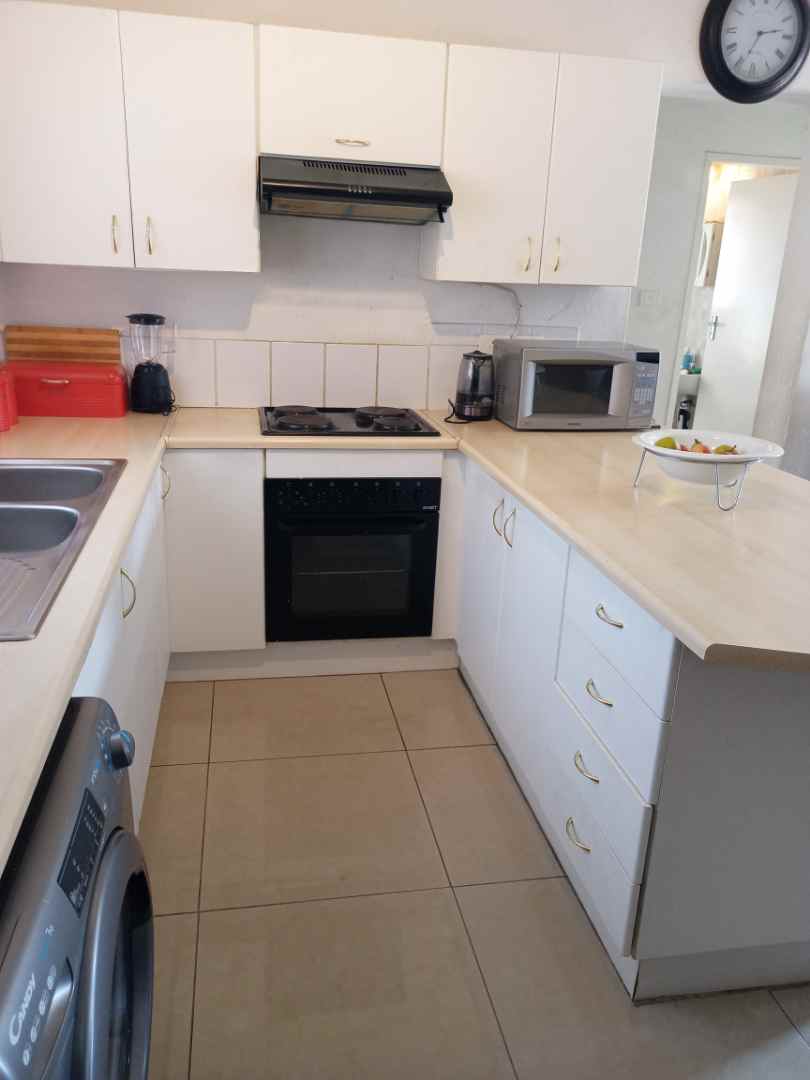 2 Bedroom Property for Sale in Chloorkop Gauteng