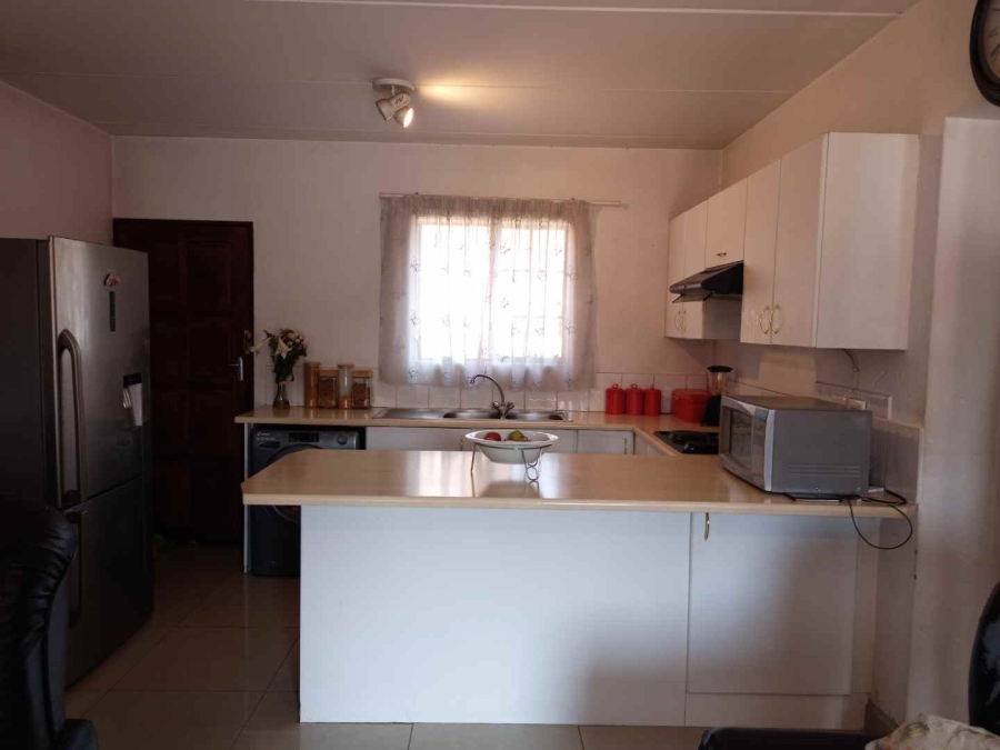 2 Bedroom Property for Sale in Chloorkop Gauteng