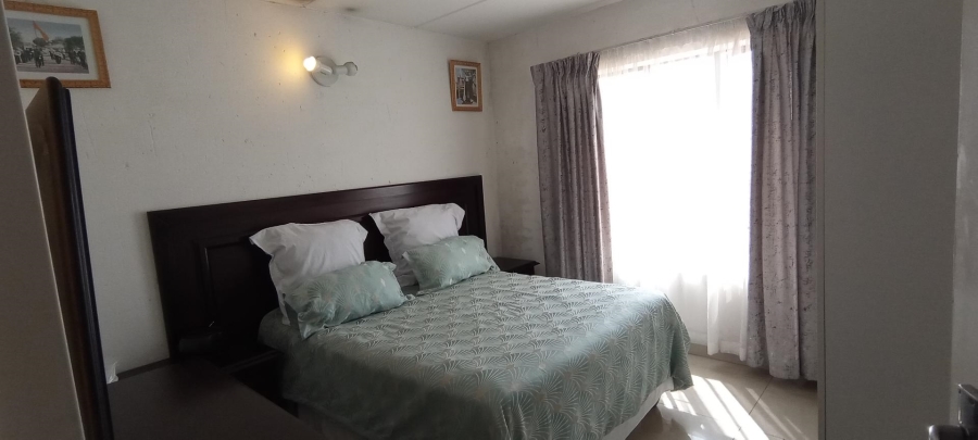 2 Bedroom Property for Sale in Chloorkop Gauteng