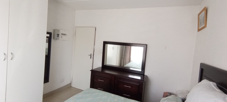 2 Bedroom Property for Sale in Chloorkop Gauteng