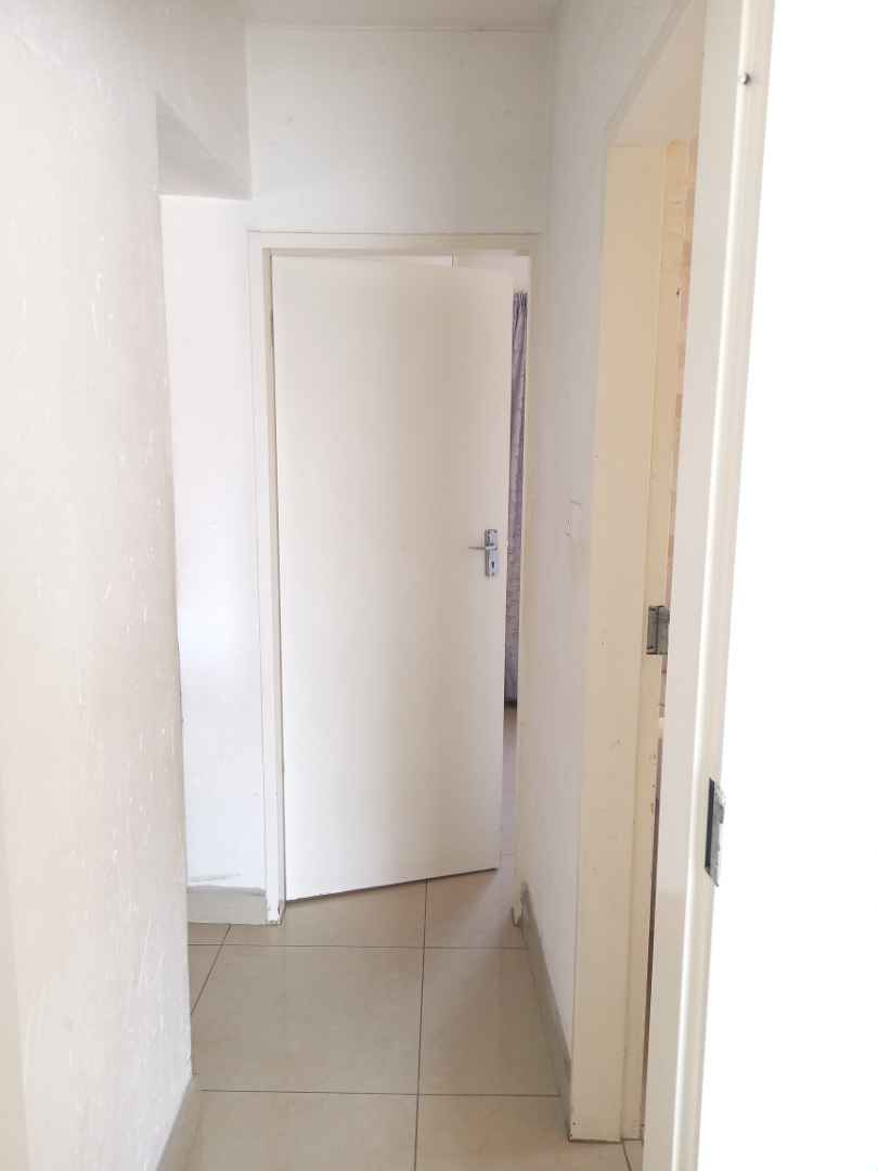 2 Bedroom Property for Sale in Chloorkop Gauteng