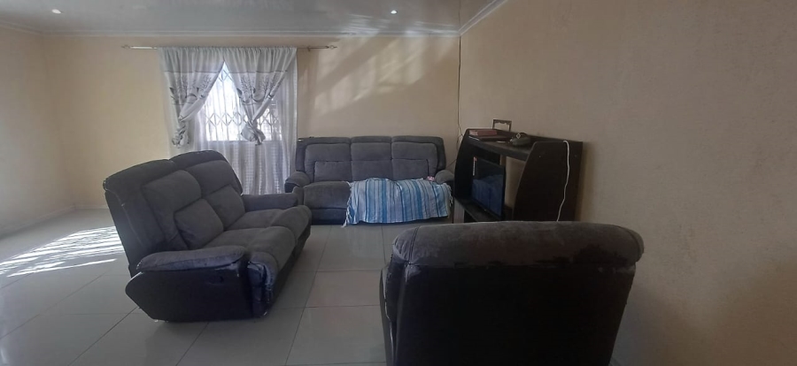 2 Bedroom Property for Sale in Witpoortjie Gauteng