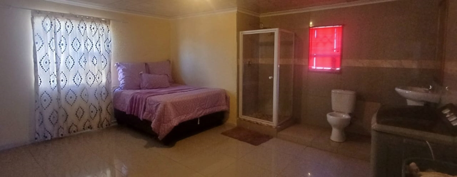 2 Bedroom Property for Sale in Witpoortjie Gauteng