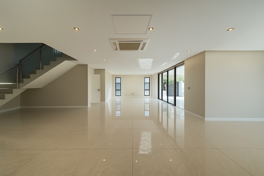 To Let 4 Bedroom Property for Rent in Morningside Gauteng