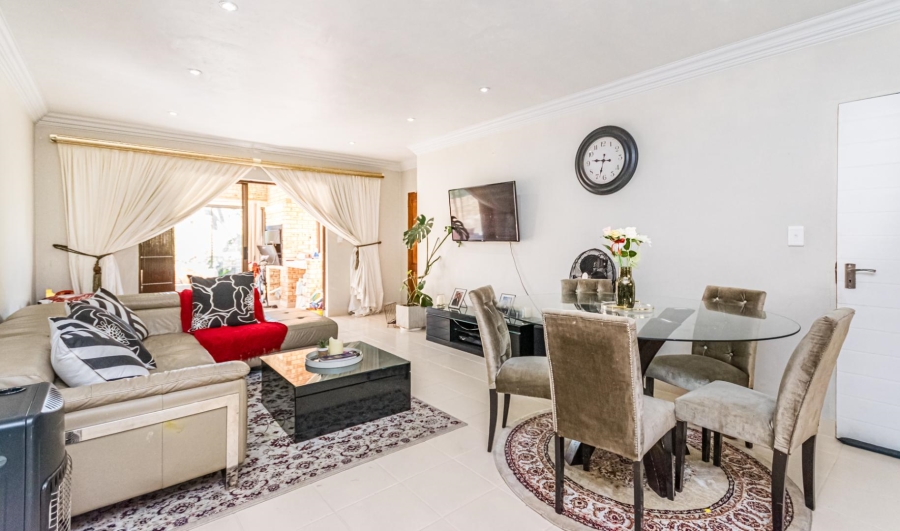 3 Bedroom Property for Sale in Ruimsig Gauteng