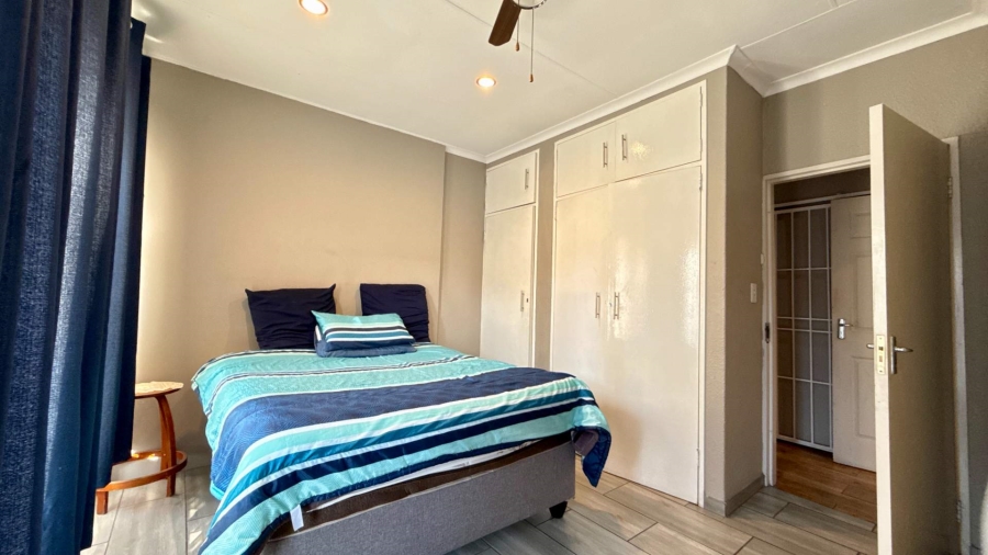 4 Bedroom Property for Sale in Glenvista Gauteng