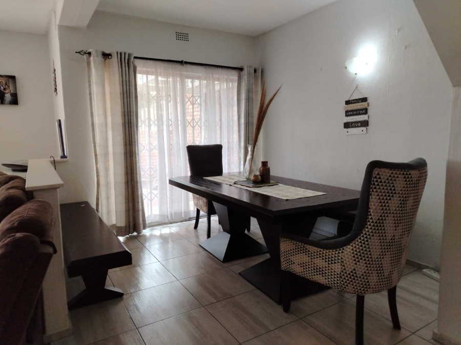 3 Bedroom Property for Sale in Meredale Gauteng