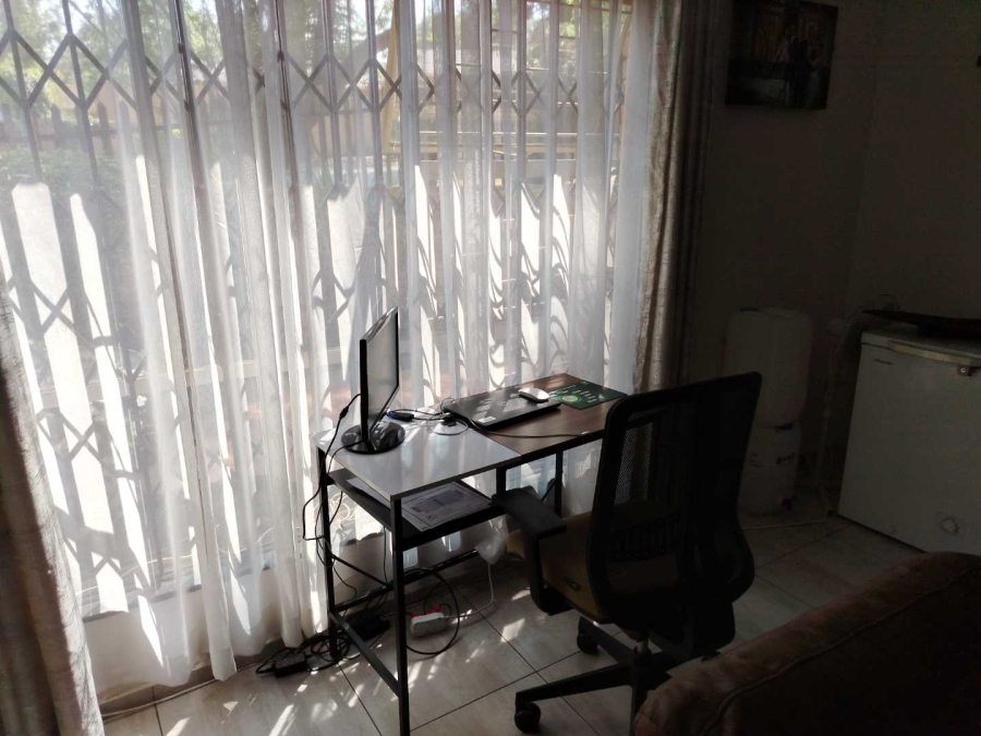 3 Bedroom Property for Sale in Meredale Gauteng