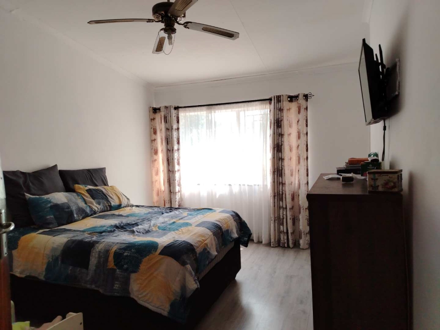 3 Bedroom Property for Sale in Meredale Gauteng