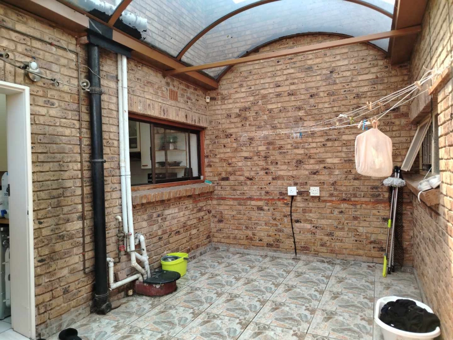 3 Bedroom Property for Sale in Meredale Gauteng