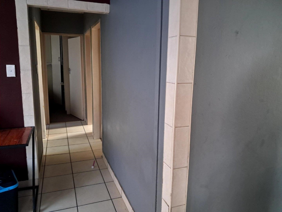 3 Bedroom Property for Sale in Rosslyn Gauteng