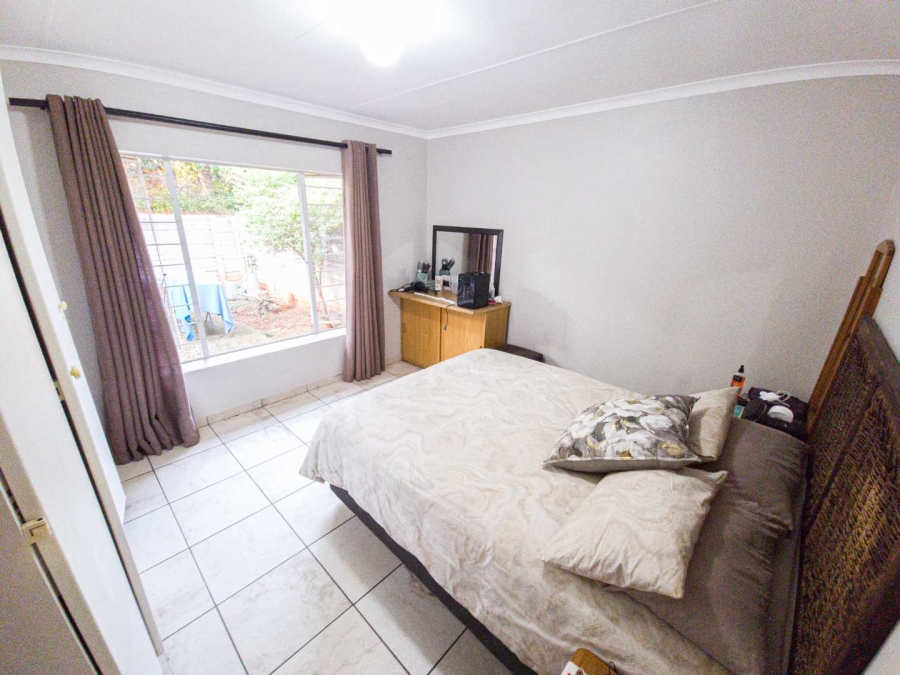 To Let 2 Bedroom Property for Rent in La Montagne Gauteng