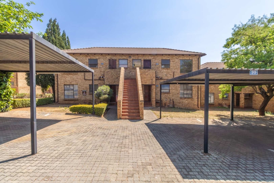 2 Bedroom Property for Sale in Amorosa Gauteng