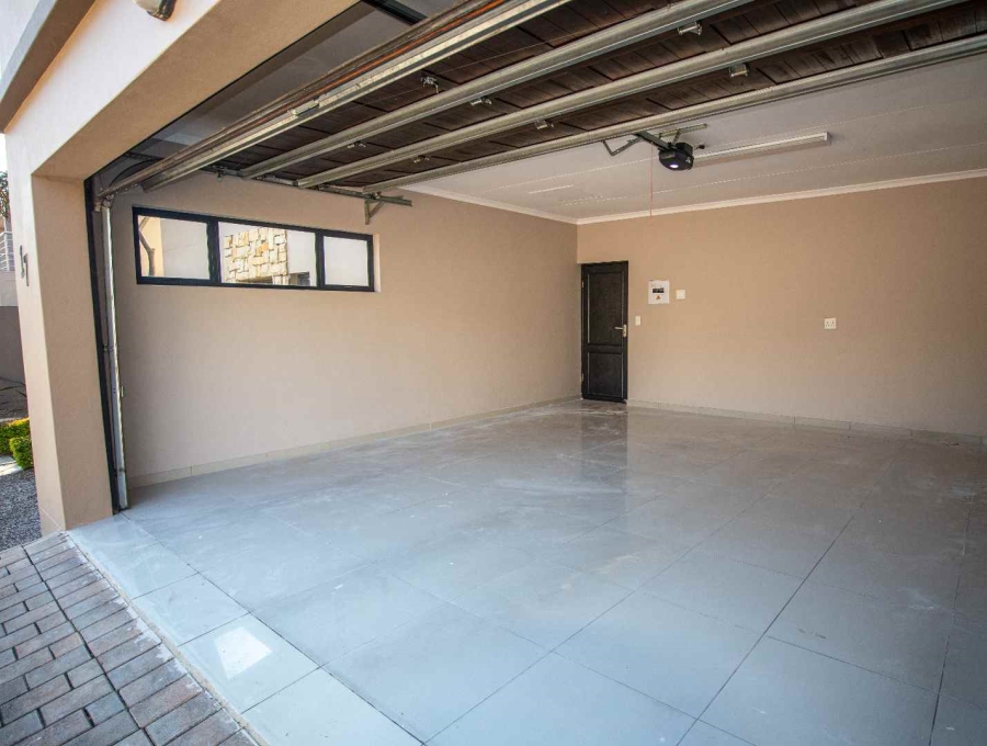 3 Bedroom Property for Sale in Beverley Gauteng