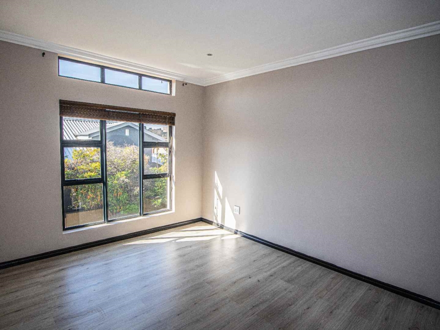 3 Bedroom Property for Sale in Beverley Gauteng