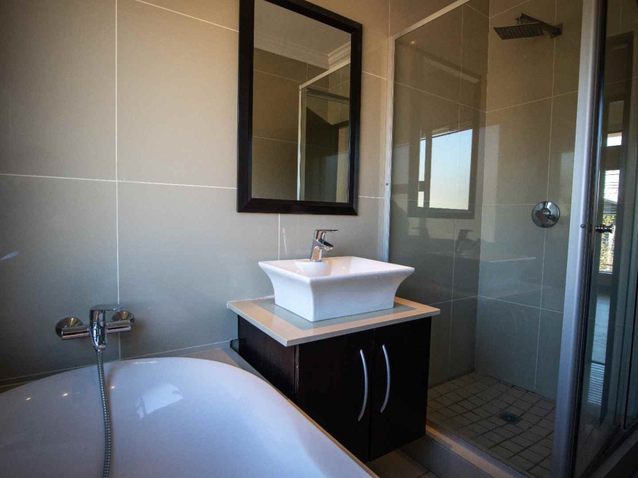 3 Bedroom Property for Sale in Beverley Gauteng
