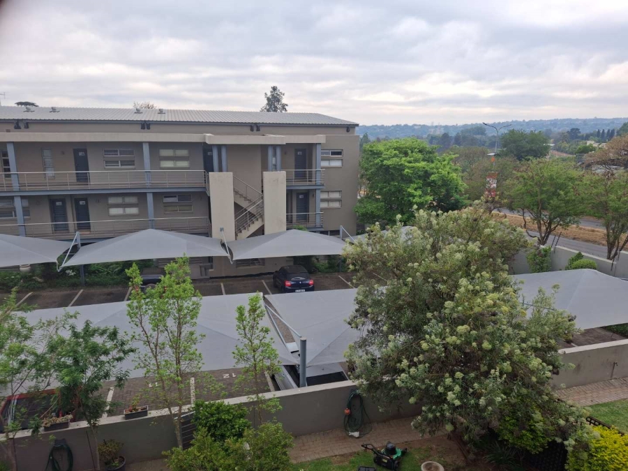 To Let 2 Bedroom Property for Rent in Sandhurst Gauteng