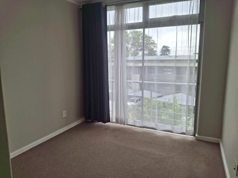 To Let 2 Bedroom Property for Rent in Sandhurst Gauteng