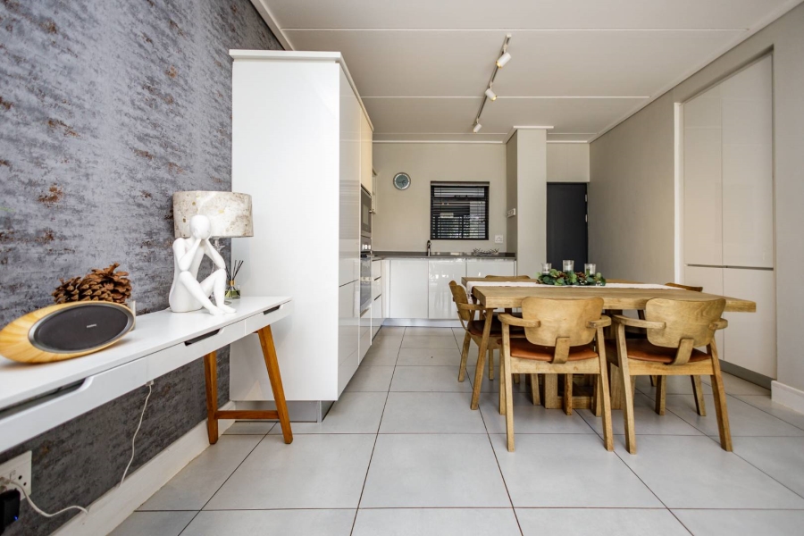 2 Bedroom Property for Sale in Eye of Africa Gauteng