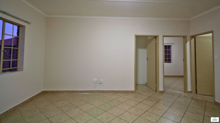 2 Bedroom Property for Sale in Olympus Gauteng