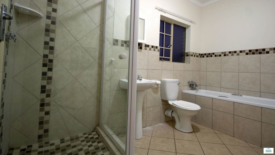 2 Bedroom Property for Sale in Olympus Gauteng