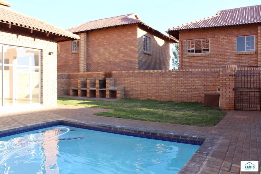 2 Bedroom Property for Sale in Olympus Gauteng