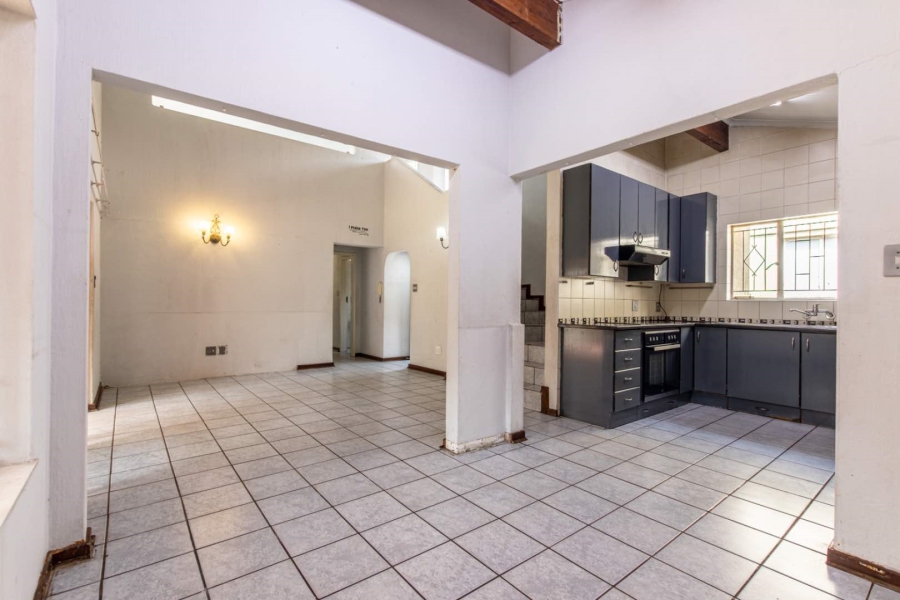 6 Bedroom Property for Sale in Randpark Ridge Gauteng