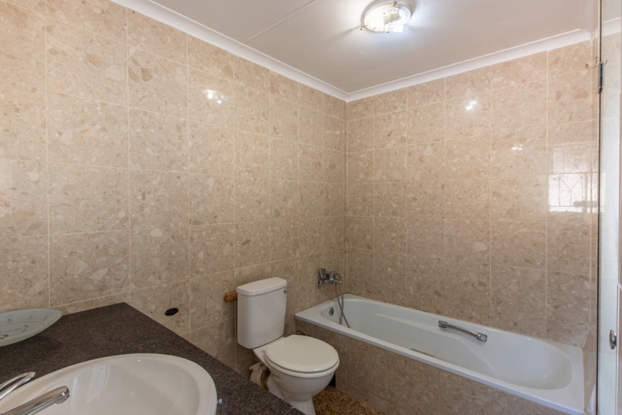 6 Bedroom Property for Sale in Randpark Ridge Gauteng