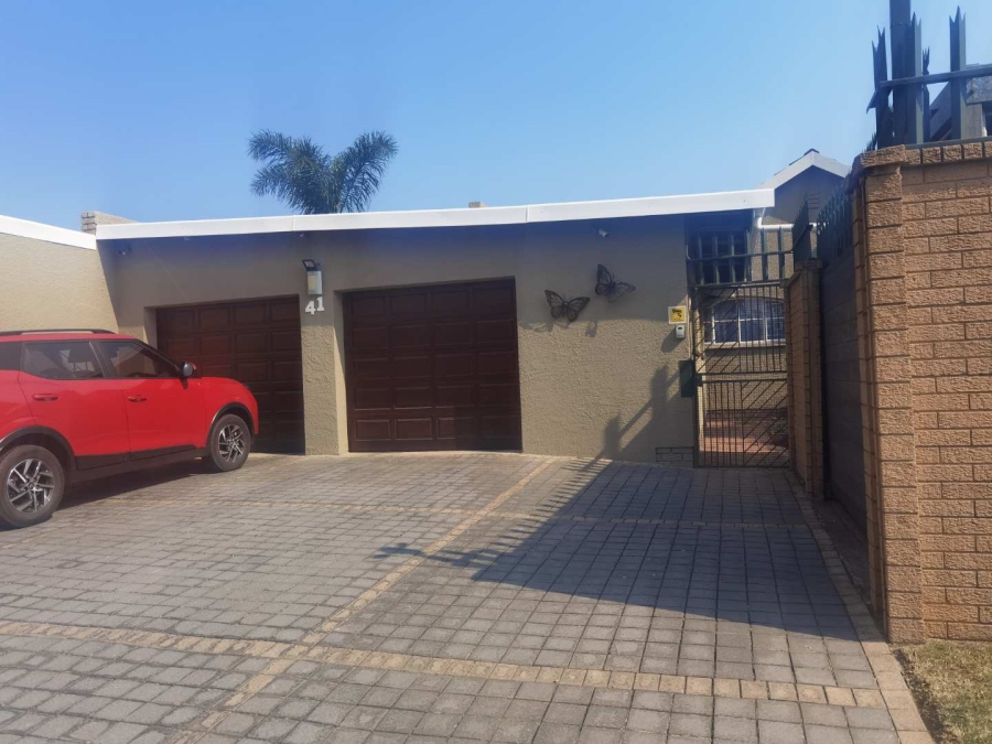 3 Bedroom Property for Sale in Edleen Gauteng
