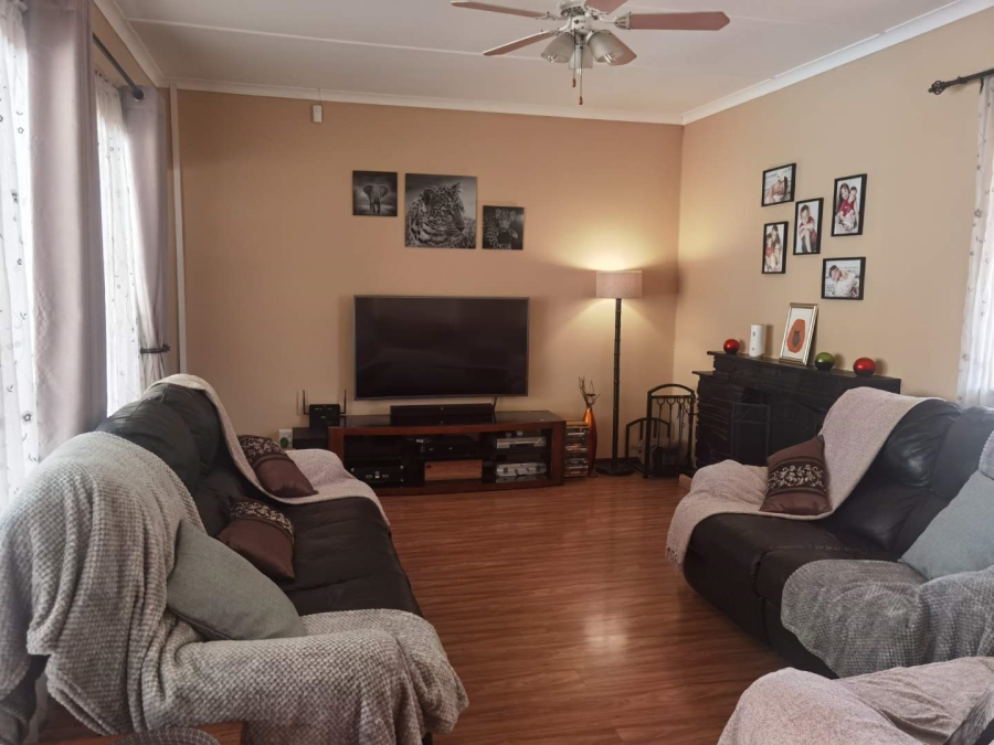 3 Bedroom Property for Sale in Edleen Gauteng