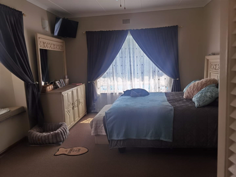 3 Bedroom Property for Sale in Edleen Gauteng