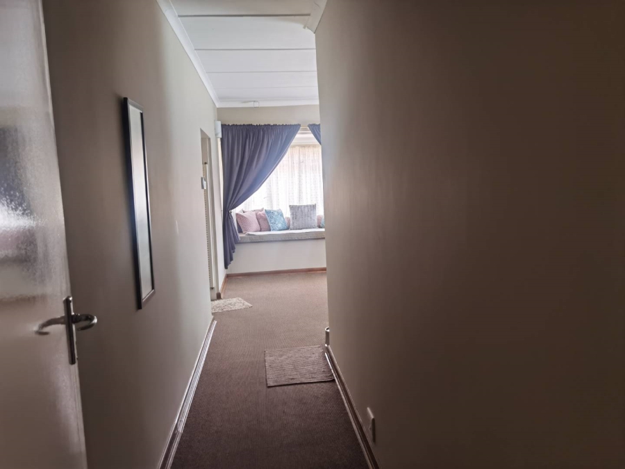 3 Bedroom Property for Sale in Edleen Gauteng