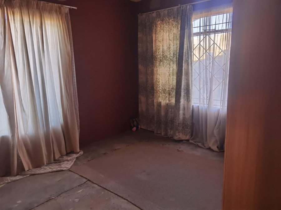 8 Bedroom Property for Sale in Tembisa Ext 4 Gauteng